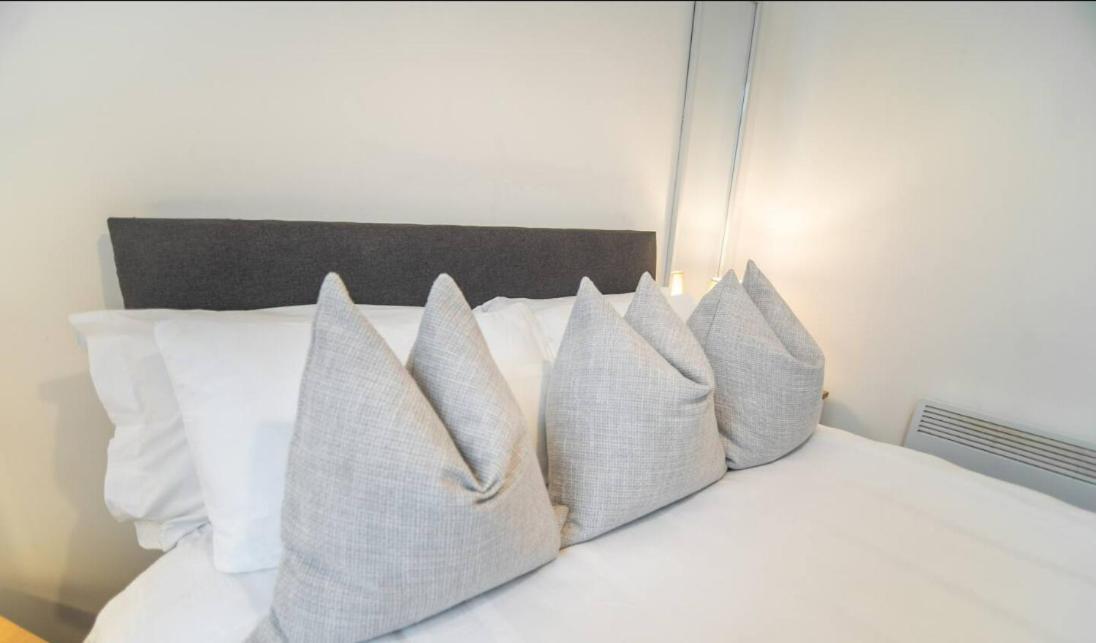 Conditioning House - 1 Apartment Bradford (West Yorkshire)