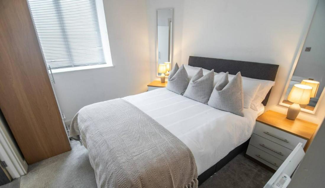 Apartment Conditioning House - 1 *